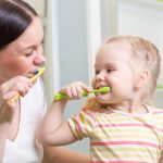 Come-insegnare-ai-bambini-a-lavare-i-denti