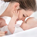 Benefici-di-allattamento-per-la-mamma